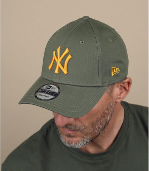 casquette NY vert jaune Casquette League Ess 940 NY olive mapple leaf